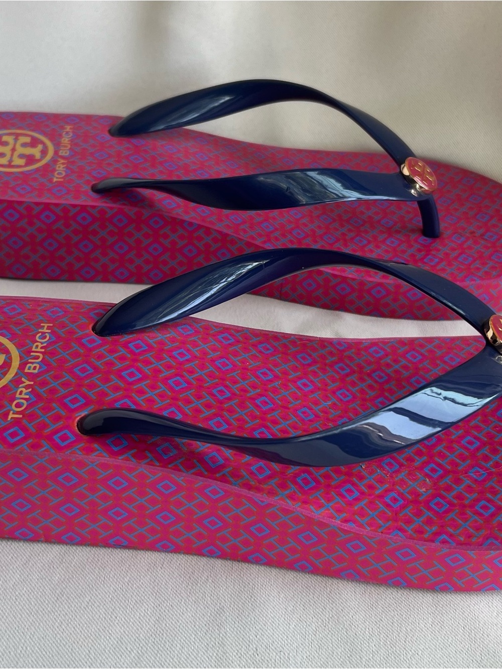 Tory Burch - Picture 3 of 3